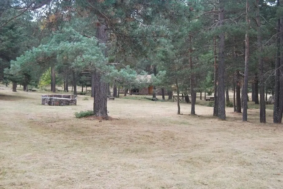 Área recreativa El Angosto, Alcoroches