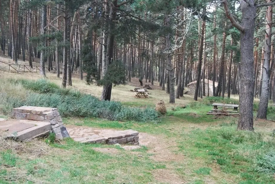 Circular entre El Endrino y El Angosto, Alcoroches