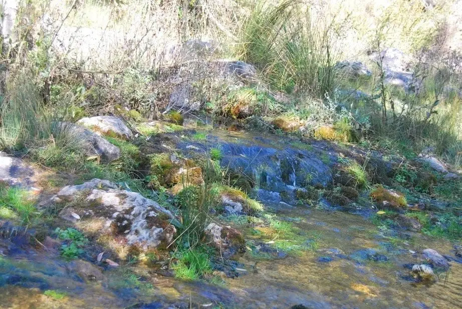 Nacimiento del Río Guadiela, Cueva del Hierro