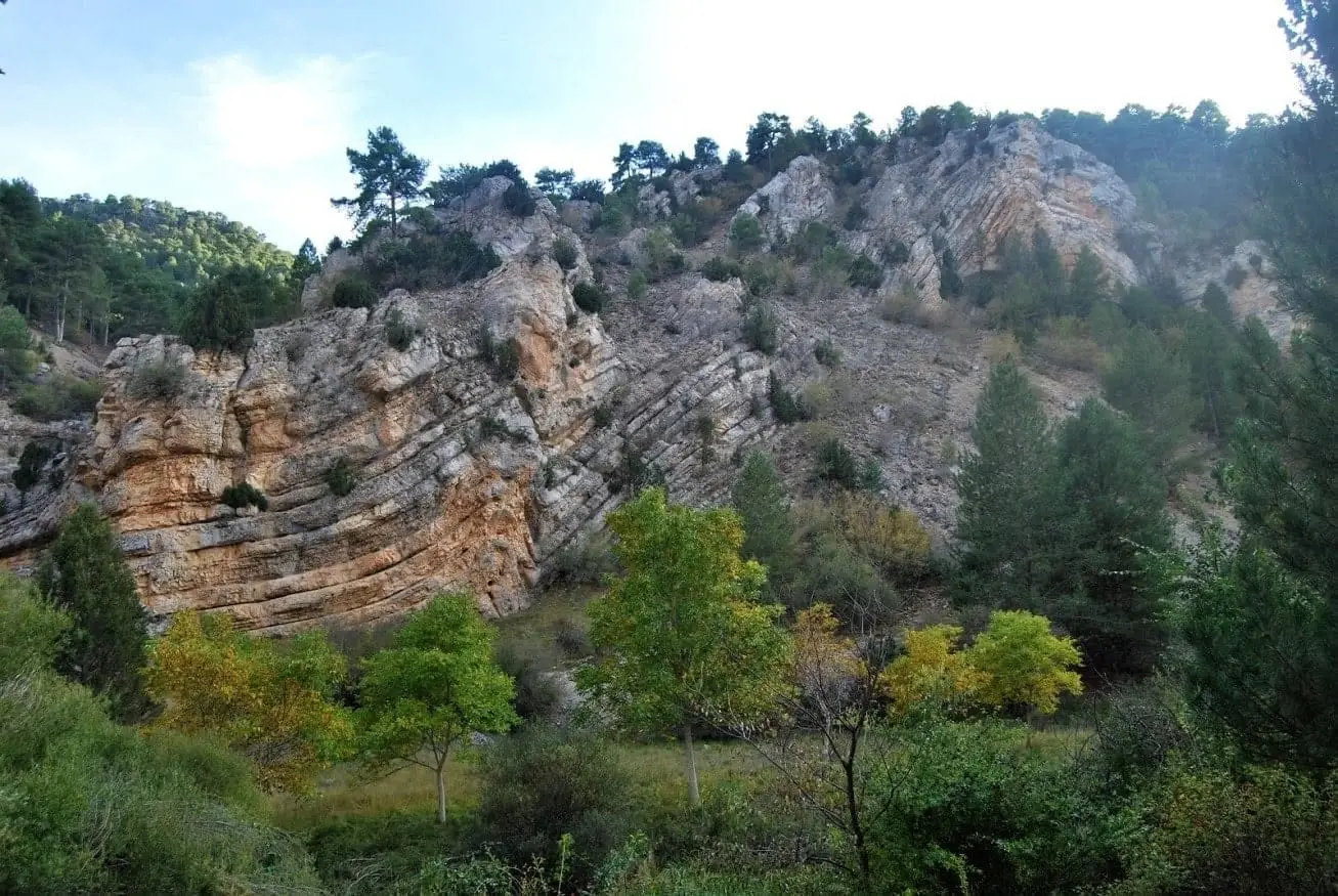 Pliegues alpinos de Cuevas Labradas, Cuevas Labradas