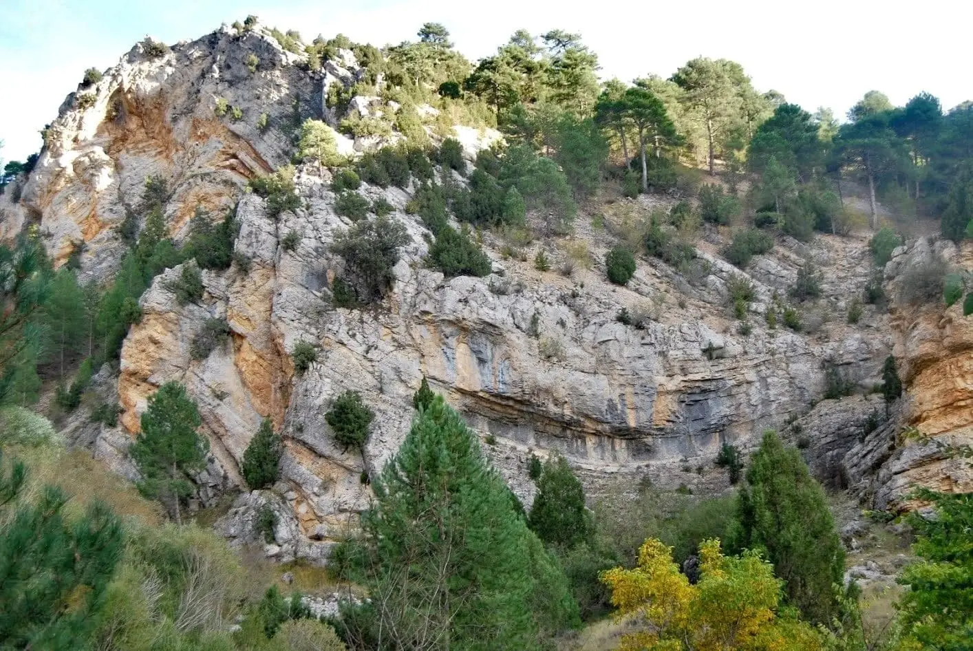 Pliegues alpinos de Cuevas Labradas, Cuevas Labradas